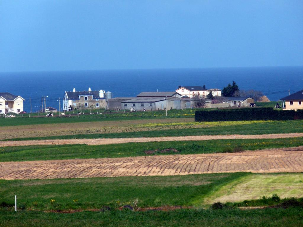 Hostal Chiquin Tapia De Casariego Eksteriør bilde