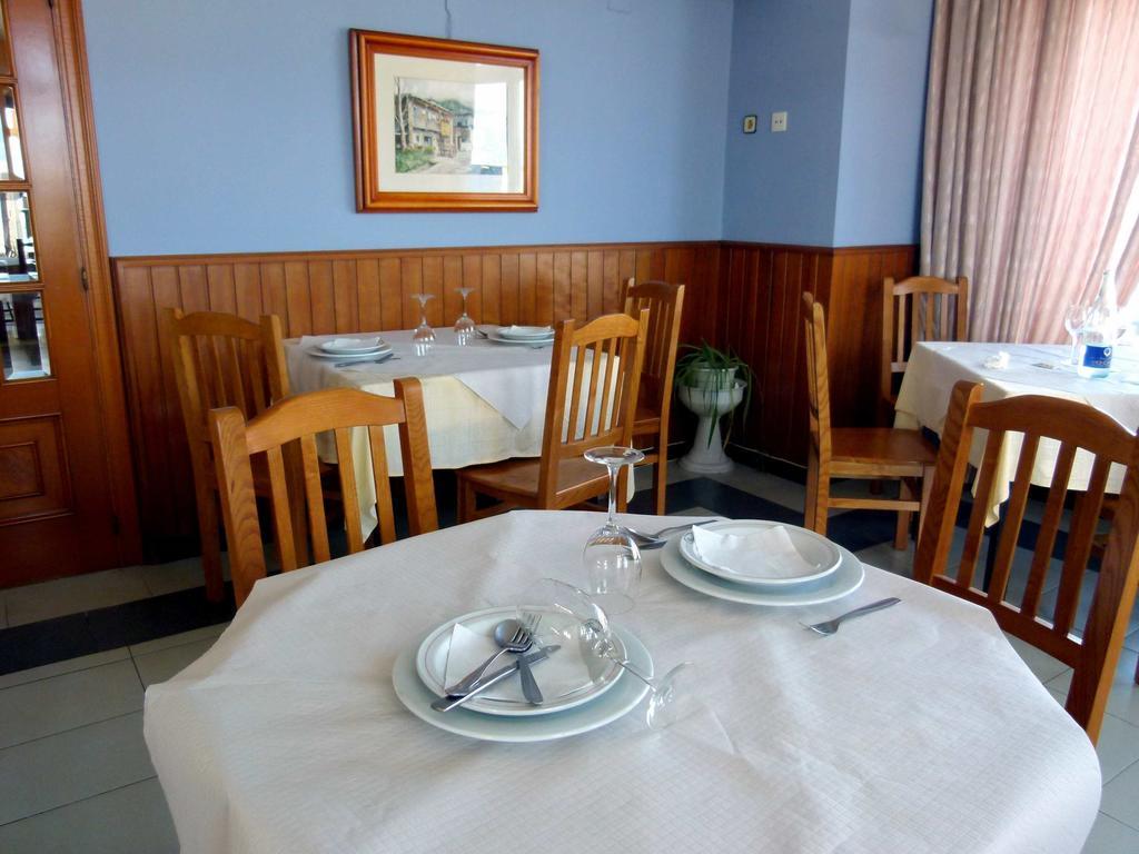 Hostal Chiquin Tapia De Casariego Eksteriør bilde